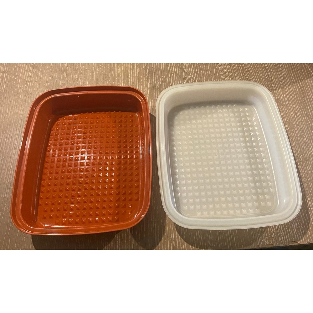 Vintage Tupperware Marinade Meat Tenderizer Keeper Container 1294-2 W/Lid Red